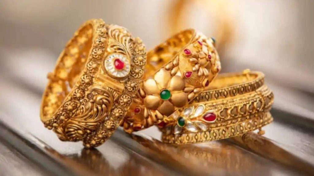 സ്വര്‍ണവില വീണ്ടും കുറഞ്ഞു