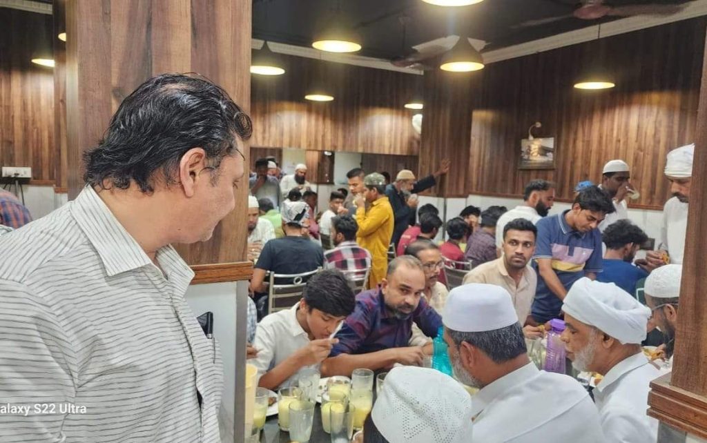 യാത്രക്കാരുടെ ശ്രദ്ധക്ക്; ഇവിടെ വിഭവ സമൃദ്ധമായ നോമ്പുതുറക്ക് സൗകര്യമുണ്ട്