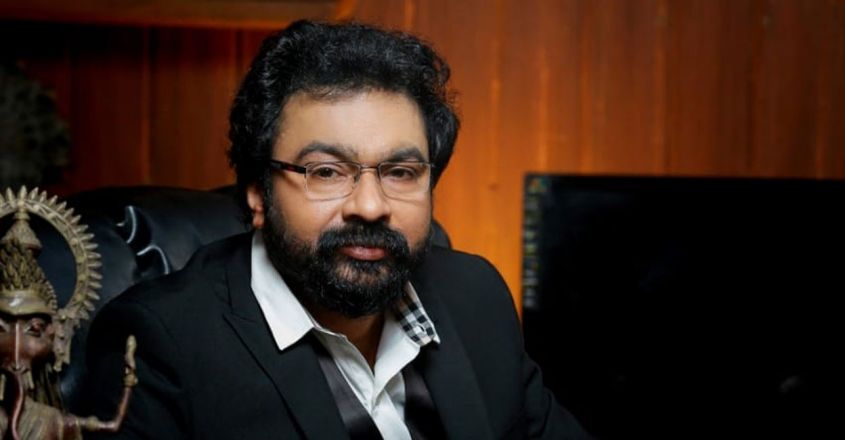 പോക്‌സോ കേസ്; മോൻസണ്‍ മാവുങ്കലിനെ വെറുതെവിട്ടു