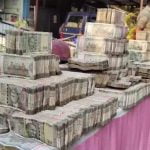 തിരഞ്ഞെടുപ്പ് റെയ്ഡ്: കര്‍ണാടകയില്‍ നിന്ന് 5.60 കോടിയും 5 കോടിയുടെ ആഭരണങ്ങളും പിടികൂടി