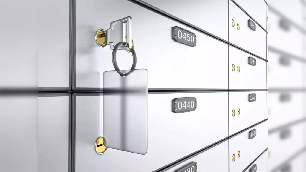 ബാങ്ക് ലോക്കർമുറിയിൽ വിഷവാതകം: മൂന്ന് ജീവനക്കാരികൾ അബോധാവസ്ഥയിൽ