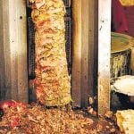 പഴകിയ ഭക്ഷ്യവസ്തുക്കള് പിടികൂടിയതിനെ തുടര്ന്ന് ഹോട്ടല് പൂട്ടിച്ചു