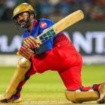 ഐപിഎല്ലിൽ അപൂർവ നേട്ടവുമായി ദിനേശ് കാർത്തിക്