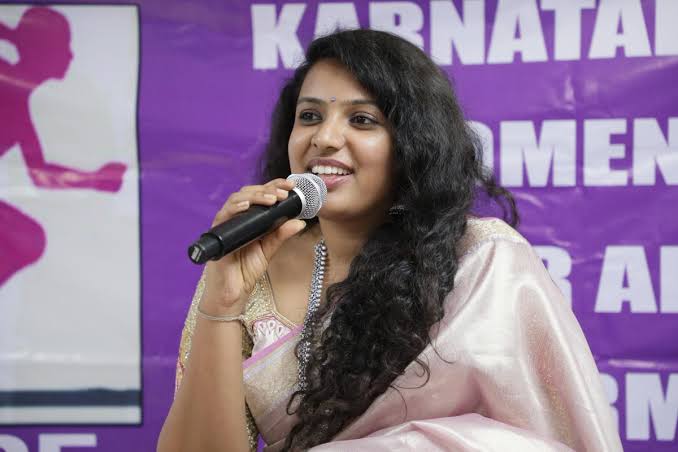 മാധ്യമപ്രവർത്തക സ്വാതി ചന്ദ്രശേഖർ കോൺഗ്രസിൽ ചേർന്നു