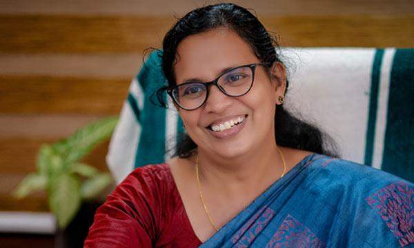 കെ.കെ. രമയുടെ മൊഴിയെടുത്ത പോലീസ് ഉദ്യോഗസ്ഥന് സ്ഥലംമാറ്റം