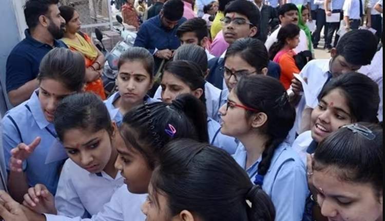 ഹയർ സെക്കന്ററി ഫലം മെയ് പത്തോടെ: മൂല്യനിർണ്ണയം അടുത്തയാഴ്ച പൂർത്തിയാക്കും