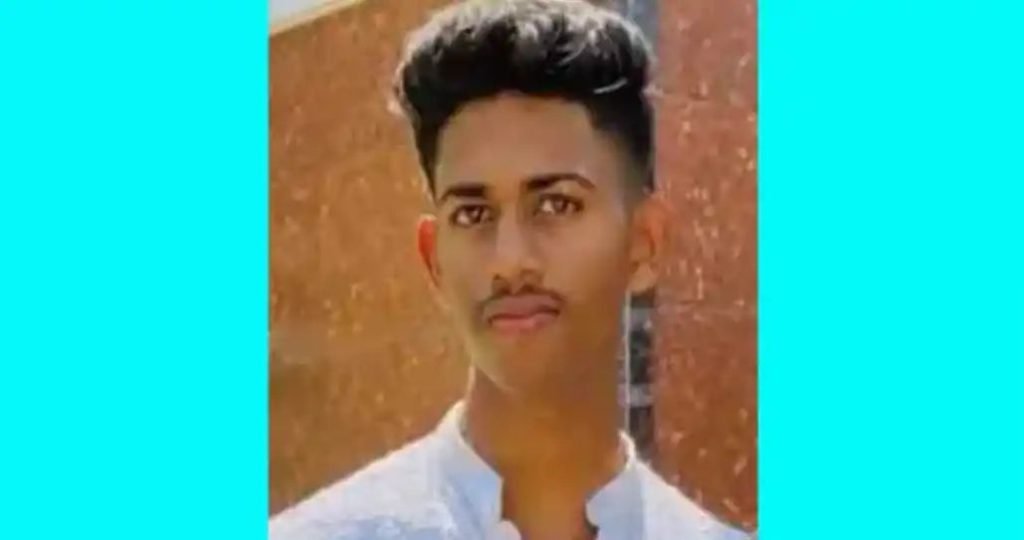 സ്‌കൂട്ടറില്‍ സഞ്ചരിക്കവേ മഴ നനയാതിരിക്കാന്‍ കടയില്‍ കയറി നിന്ന യുവാവ് ഷോക്കേറ്റ് മരിച്ചു