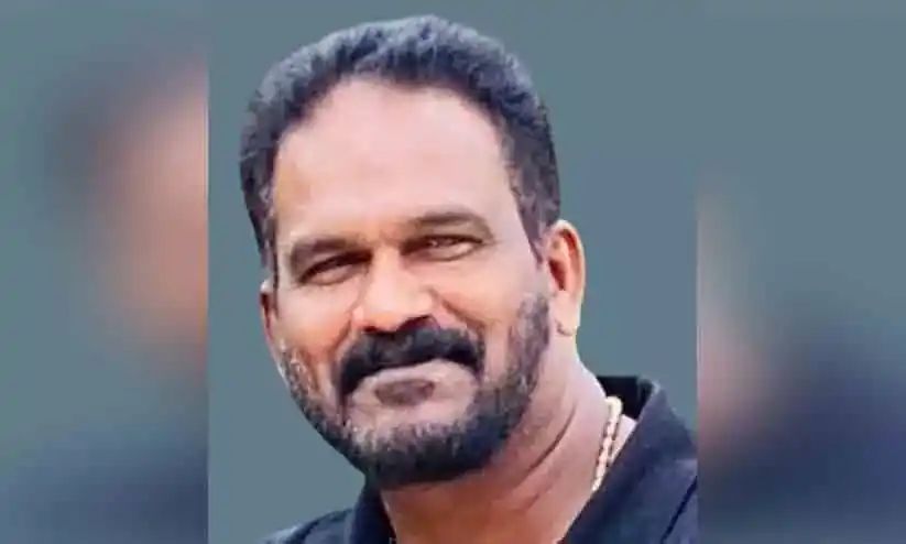 സലാലയില്‍ മലയാളി കുഴഞ്ഞ് വീണ് മരിച്ചു