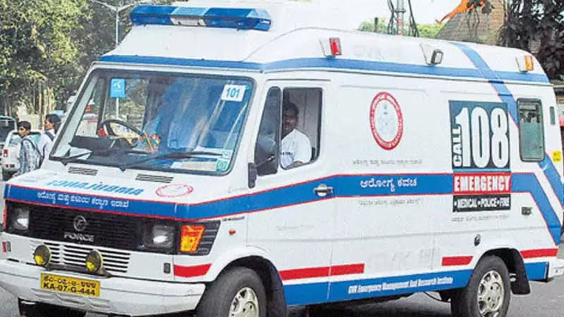 ആംബുലൻസ് ജീവനക്കാരുടെ അനിശ്ചിതകാല പണിമുടക്ക് ആരംഭിച്ചു