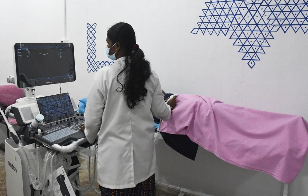 അൾട്രാസൗണ്ട് മുറികളിൽ ഗർഭിണികളുടെ ബന്ധുക്കൾക്ക് പ്രവേശനം നിയന്ത്രിക്കും