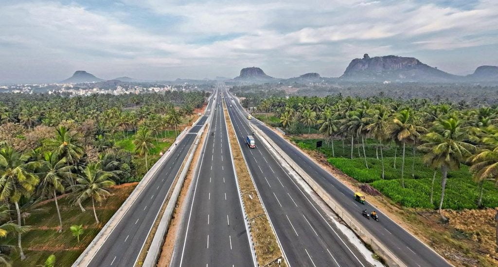 ബെംഗളൂരു – മൈസൂരു എക്സ്പ്രസ് വേയിൽ രണ്ടാഴ്ചക്കിടെ രേഖപ്പെടുത്തിയത് 20,000 നിയമലംഘനങ്ങൾ