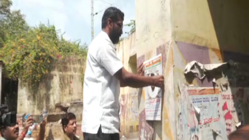 പ്രജ്വലിനെ കുറിച്ച് വിവരം നൽകുന്നവർക്ക് പാരിതോഷികമെന്ന പോസ്റ്റർ പതിപ്പിച്ചു; രാജ്യ ജനത പാർട്ടി നേതാവ് കസ്റ്റഡിയിൽ