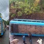 വർക്കലയിൽ സ്വകാര്യ ബസ് മറിഞ്ഞ് അപകടം; ഡ്രൈവർക്ക് ഗുരുതര പരുക്ക്, ഏഴ് യാത്രക്കാർ ആശുപത്രിയിൽ