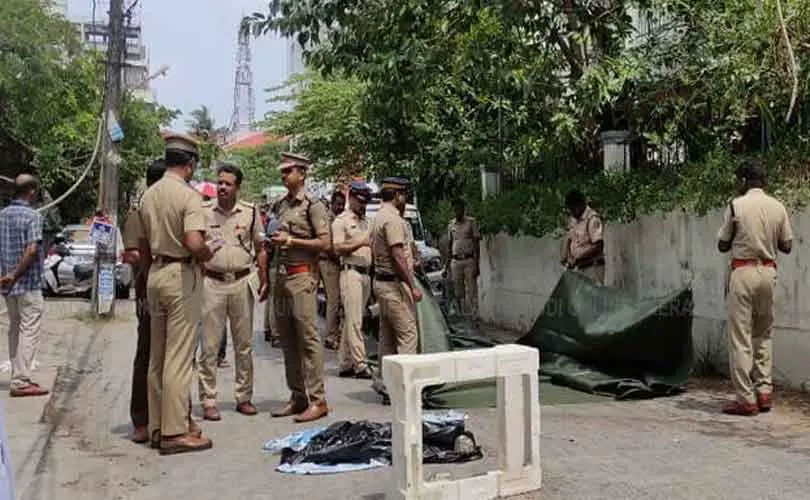 നവജാത ശിശുവിനെ അമ്മ കൊലപ്പെടുത്തിയ കേസ്; യുവതിയുടെ ആണ്‍സുഹൃത്തിനെതിരെ കേസെടുത്തു