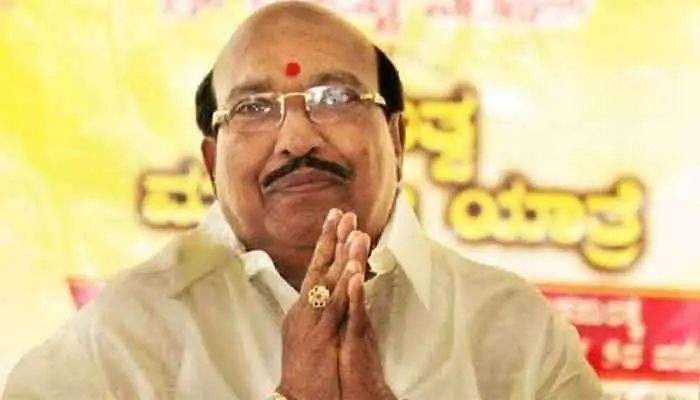 വെള്ളാപ്പള്ളി നടേശനെ ആശുപത്രിയില്‍ പ്രവേശിപ്പിച്ചു