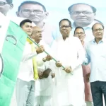 ബംഗാളില് ബിജെപി എംപി തൃണമൂലില് ചേര്ന്നു