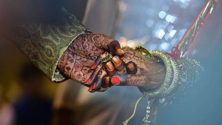 30 വർഷം മുമ്പ് മരിച്ച മകൾക്ക് പ്രേതവിവാഹത്തിന് വരനെ തേടി കുടുംബം