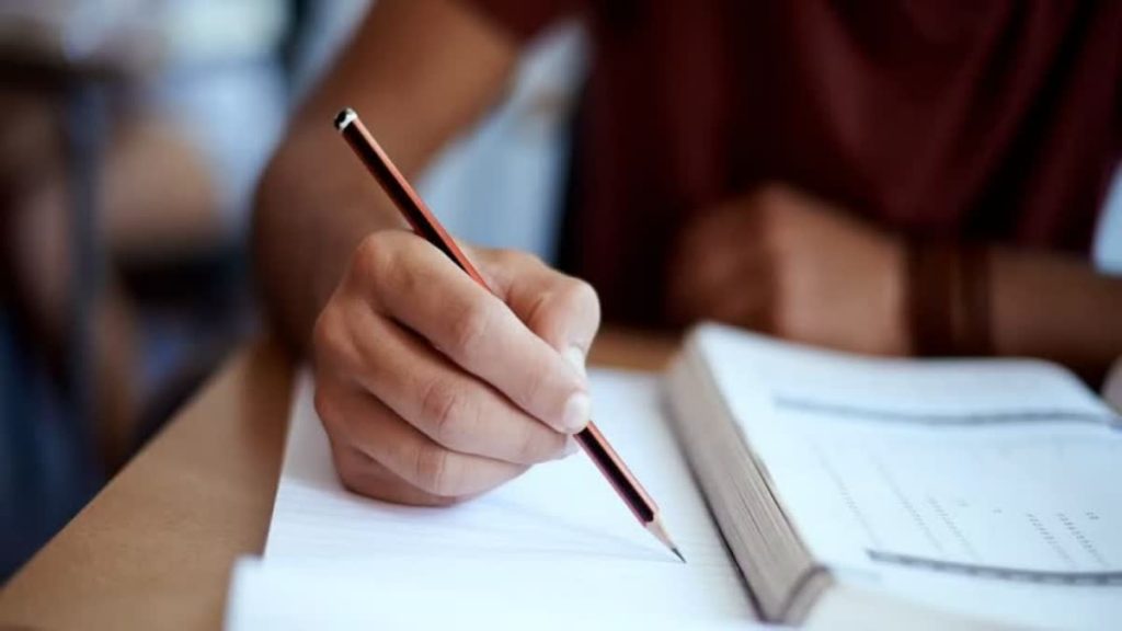 കീം പരീക്ഷ 2025 ; ബെംഗളൂരു ഉൾപ്പെടെ കേരളത്തിനു പുറത്തും പരീക്ഷാകേന്ദ്രങ്ങള്