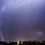 ഇടിമിന്നലേറ്റ് 42കാരിക്ക് ദാരുണാന്ത്യം