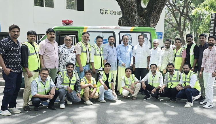 ബലി പെരുന്നാൾ ദിനത്തിൽ പഴവർഗങ്ങളും ഭക്ഷണവും വിതരണം ചെയ്തു