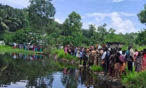 ചൂണ്ടയിടുന്നതിനിടെ പാറക്കുളത്തില്‍ വീണ് രണ്ടു കുട്ടികള്‍ മരിച്ചു