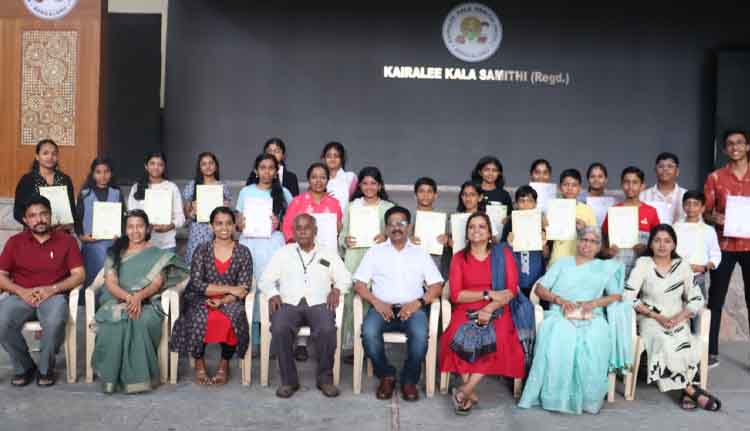 മലയാളം മിഷൻ സർട്ടിഫിക്കറ്റ് വിതരണം