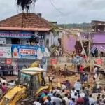 ഗോണികുപ്പയിൽ 100 വർഷം പഴക്കമുള്ള കെട്ടിടം തകർന്നു വീണു: മൂന്നു പേരെ രക്ഷപ്പെടുത്തി, രക്ഷാപ്രവർത്തനം തുടരുന്നു