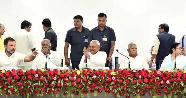 പ്രോടെം സ്പീക്കറുടെ പാനലില് നിന്ന് ഇന്ത്യാ സഖ്യം പിന്മാറി