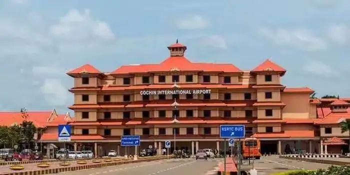 കൊച്ചിയില്‍ എയര്‍ ഇന്ത്യ വിമാനത്തിന് നേരെ ബോംബ് ഭീഷണി; ഒരാള്‍ പിടിയില്‍