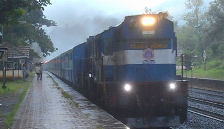 മൺസൂൺ: കൊങ്കൺ വഴിയുള്ള ട്രെയിനുകളുടെ സമയത്തിൽ ഇന്ന് മുതല്‍ മാറ്റം