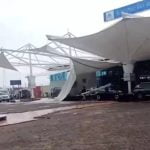 രാജ്‌കോട്ട് വിമാനത്താവളത്തിലെ താത്കാലിക മേല്‍ക്കൂര തകര്‍ന്ന് അപകടം; ഒരാള്‍ മരിച്ചു