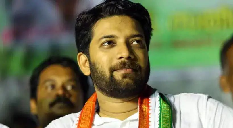 ഷാഫി പറമ്പിൽ എംഎല്‍എ സ്ഥാനം രാജിവച്ചു