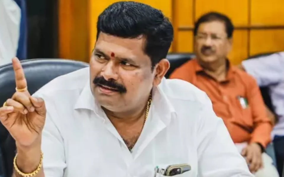 കന്നഡ പഠിപ്പിക്കാൻ മറാത്തി അധ്യാപകരെ നിയമിച്ച തീരുമാനം പിൻവലിക്കണമെന്ന് ആവശ്യം