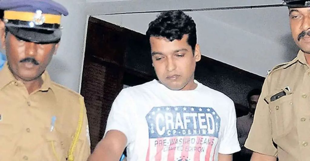 തുടര്‍ച്ചയായി ജാമ്യഹരജി നല്‍കിയതിന് പള്‍സര്‍ സുനിക്ക് 25,000 രൂപ പിഴയിട്ട് കോടതി