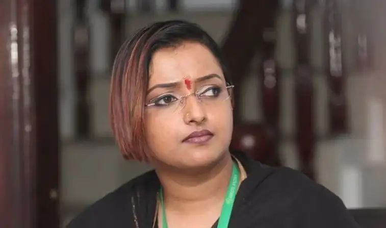 എംവി ഗോവിന്ദൻ നല്‍കിയ അപകീര്‍ത്തി കേസ്: സ്വപ്ന സുരേഷിന് ജാമ്യം