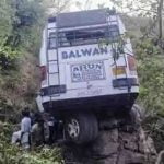 തീര്‍ത്ഥാടകര്‍ സഞ്ചരിച്ച ബസിന് നേരെ ഭീകരാക്രമണം; 10 പേര്‍ മരിച്ചു