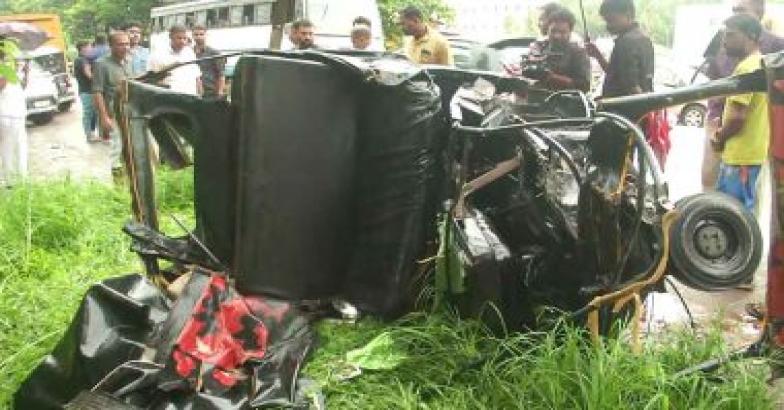 മലപ്പുറത്ത് കെഎസ്ആര്‍ടിസി ബസും ഓട്ടോയും കൂട്ടിയിടിച്ച് അപകടം; ഒരു കുടുംബത്തിലെ മൂന്ന് പേര്‍ മരിച്ചു