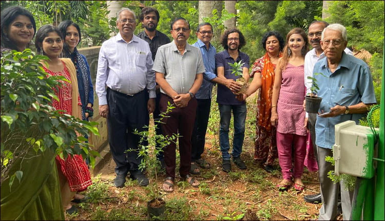 ഭാസ്കരന് അനുസ്മരണവും പ്രകൃതി ദിനാചരണവും സംഘടിപ്പിച്ചു