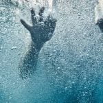 കുളത്തിൽ വീണ കുഞ്ഞിനെ രക്ഷപ്പെടുത്താൻ ശ്രമിക്കവേ അപകടം; അമ്മയ്ക്കും കുഞ്ഞിനും ദാരുണാന്ത്യം