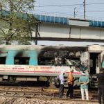 ഡൽഹിയിൽ താജ് എക്സ്പ്രസ് ട്രെയിനിൽ തീപിടിത്തം