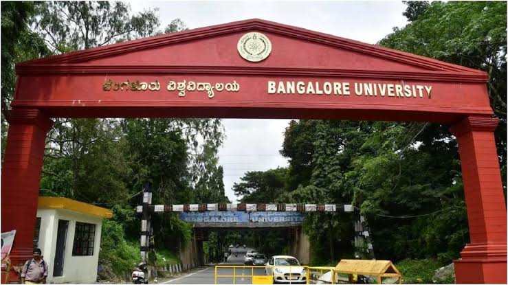 ജ്ഞാനഭാരതി കാമ്പസ് വഴിയുള്ള വാഹന ഗതാഗതം നിരോധിക്കണമെന്ന് ആവശ്യം