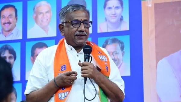 ഇന്ധനവില വർധന; പ്രതിഷേധ പരിപാടിക്കിടെ ബിജെപി നേതാവ് കുഴഞ്ഞുവീണു മരിച്ചു