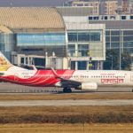 പാസഞ്ചർ സ്റ്റെയർ ട്രക്ക് ഇടിച്ചു; എയർ ഇന്ത്യയുടെ ബെംഗളൂരു സർവീസ് മുടങ്ങി