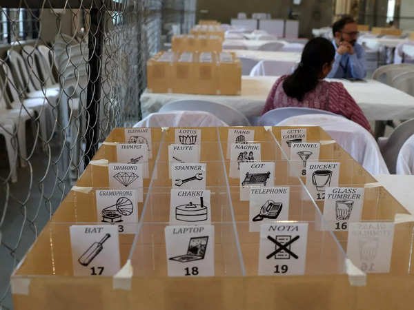 വോട്ടെണ്ണൽ; കർണാടകയിൽ കനത്ത സുരക്ഷ