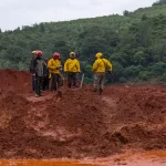 മണ്ണിടിച്ചിൽ; രക്ഷാദൗത്യത്തിനായി കോസ്റ്റൽ ഗാർഡിന്റെ ഹെലികോപ്റ്ററും