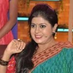 ടെലിവിഷൻ അവതാരക അപർണ വസ്താരെ അന്തരിച്ചു