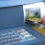 എടിഎമ്മില്‍ നിറയ്ക്കാന്‍ ഏല്‍പ്പിച്ച പണത്തില്‍ നിന്നും 25 ലക്ഷം ജീവനക്കാര്‍ തട്ടിയെടുത്തു