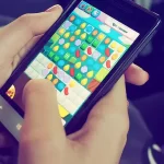 ജോലിസമയത്ത് കാന്‍ഡി ക്രഷ് കളിച്ച അധ്യാപകന് സസ്പെന്‍ഷന്‍