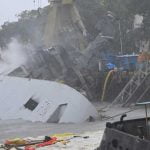 ഐ.എൻ.എസ്. ബ്രഹ്മപുത്രയ്ക്ക് തീപ്പിടിച്ചു; നാവികനെ കാണാതായി