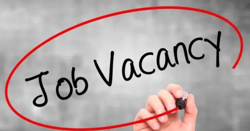 റെയില്‍വേയില്‍ തൊഴിലവസരം; പതിനായിരത്തോളം ഒഴിവുകള്‍